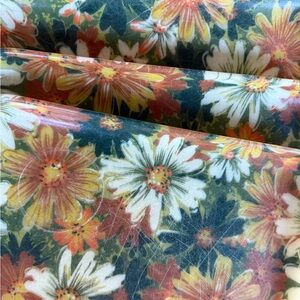 Vintage Floral Daisy Snack Trays - matching set four. Mini Tv trays